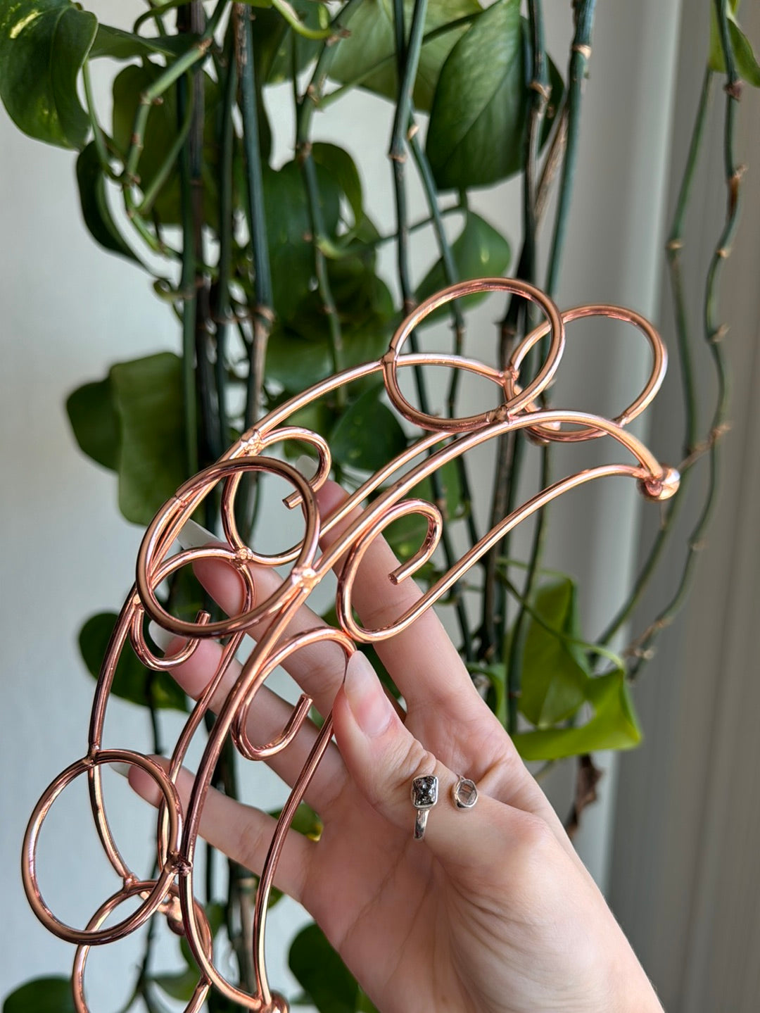 Rose Gold Arch Sphere Stand