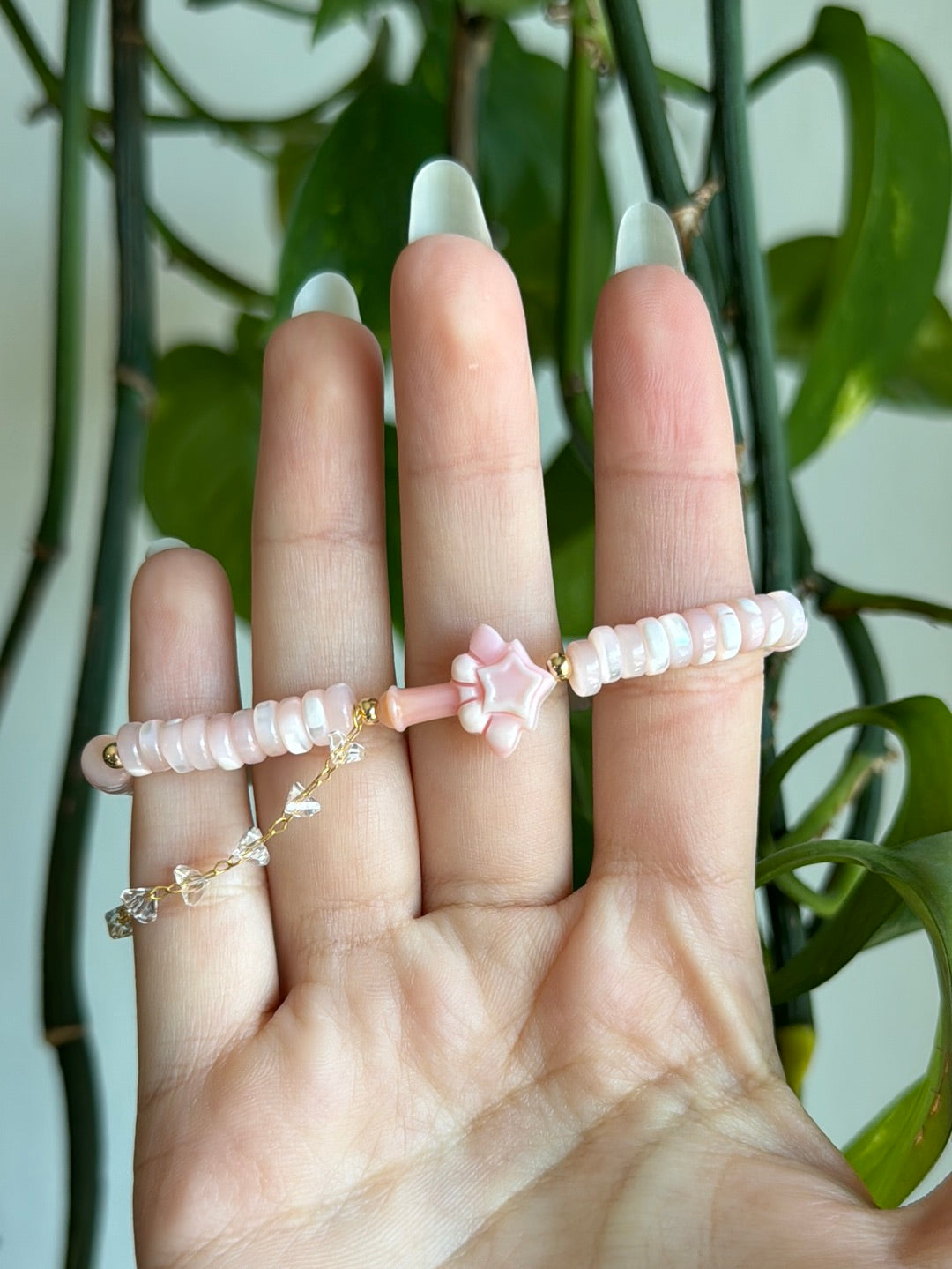 Queen Conch Shell & Pink Shell Gold Adjustable Bracelet