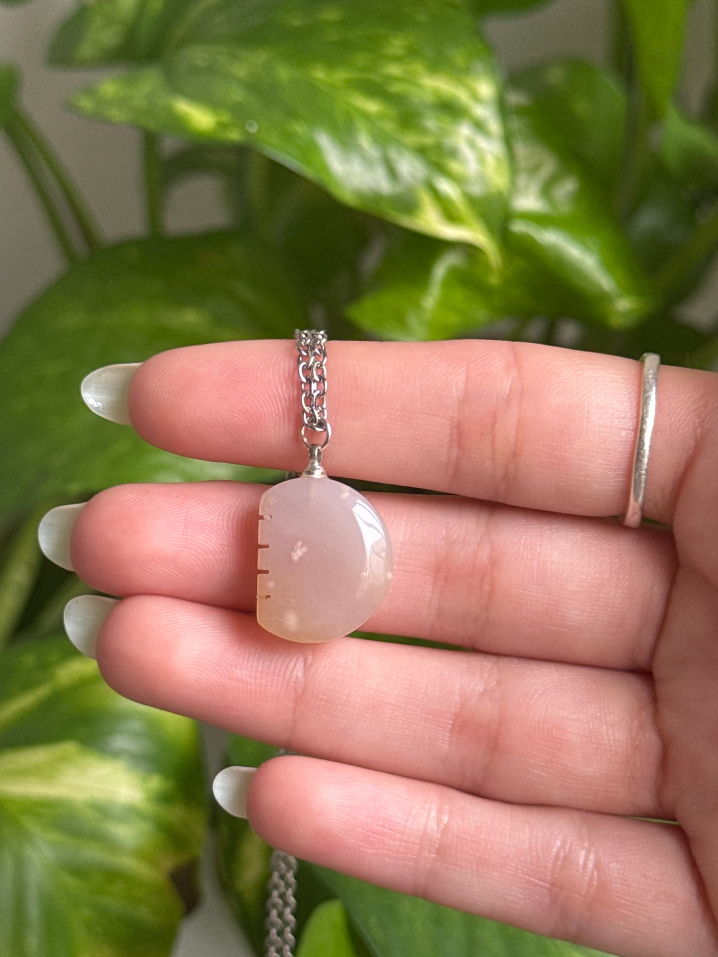 Clear Flower Agate Comb Necklace