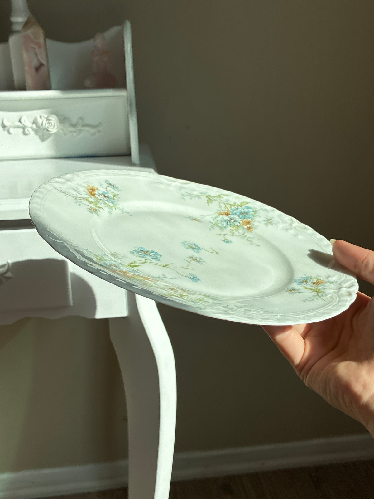 Large Blue Roses Plate