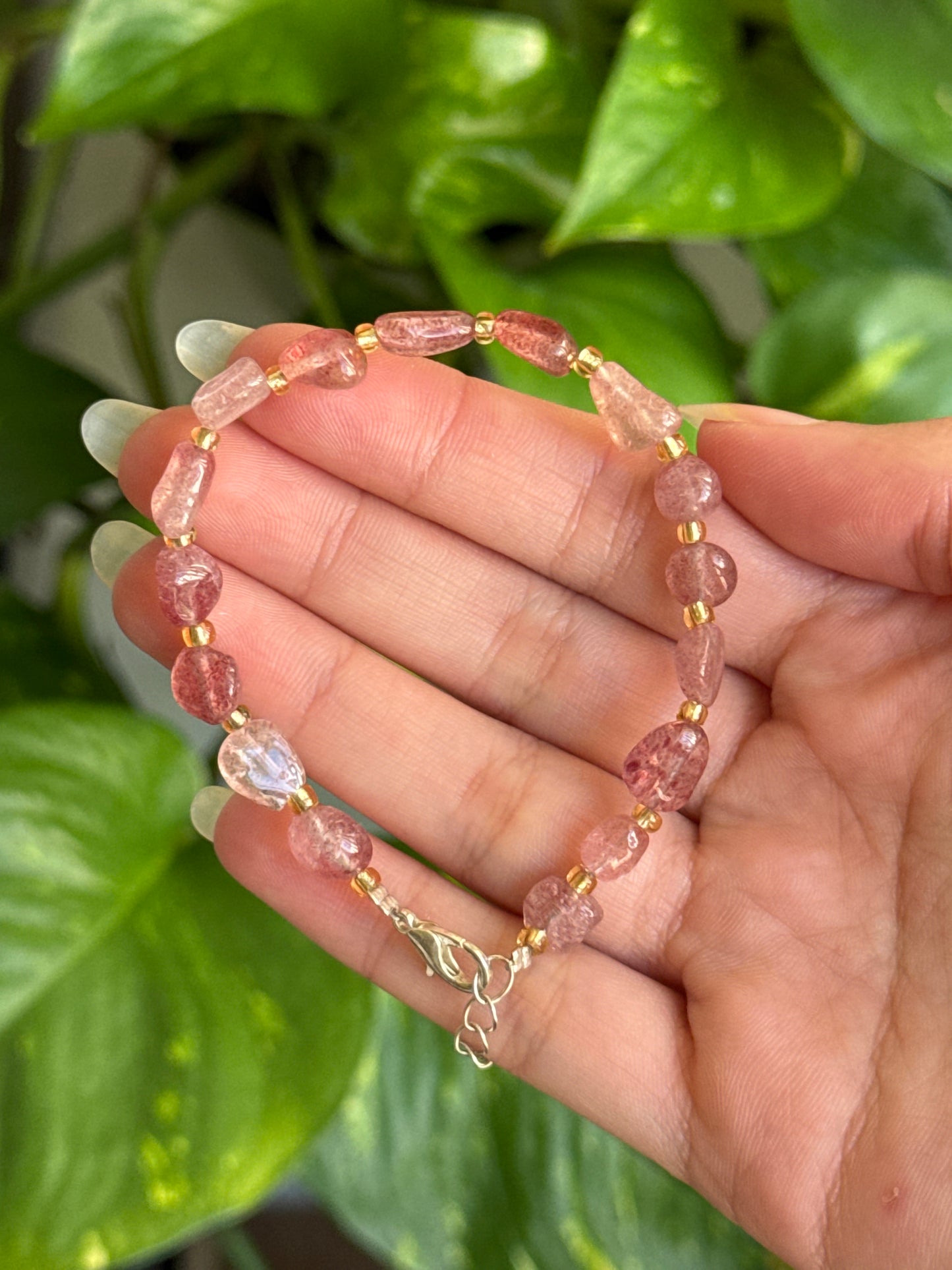 Strawberry Quartz Chip Bracelet Gold Adjustable