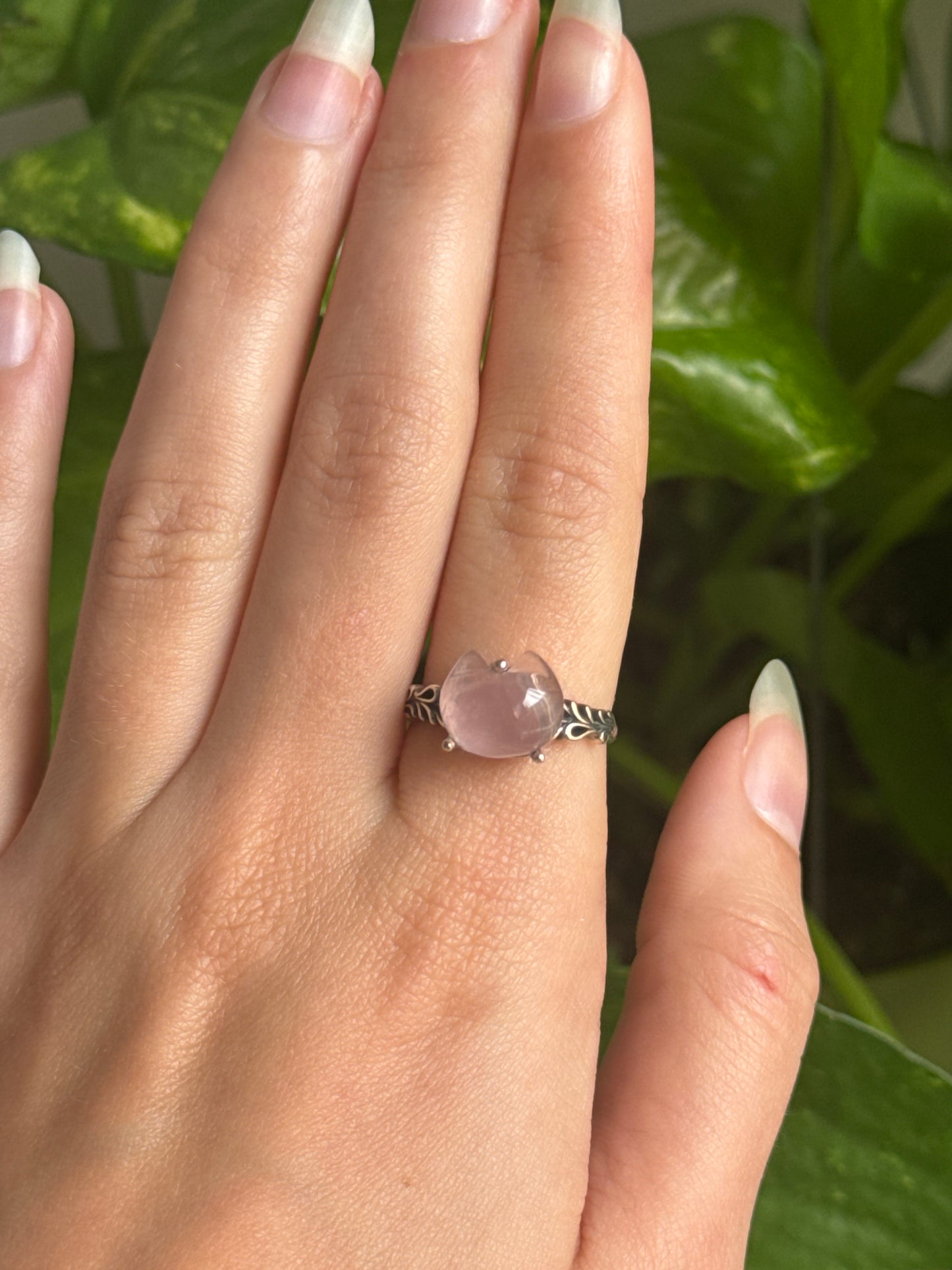 Gemmy Rose Quartz Cat 925 Sterling Silver Adjustable Ring
