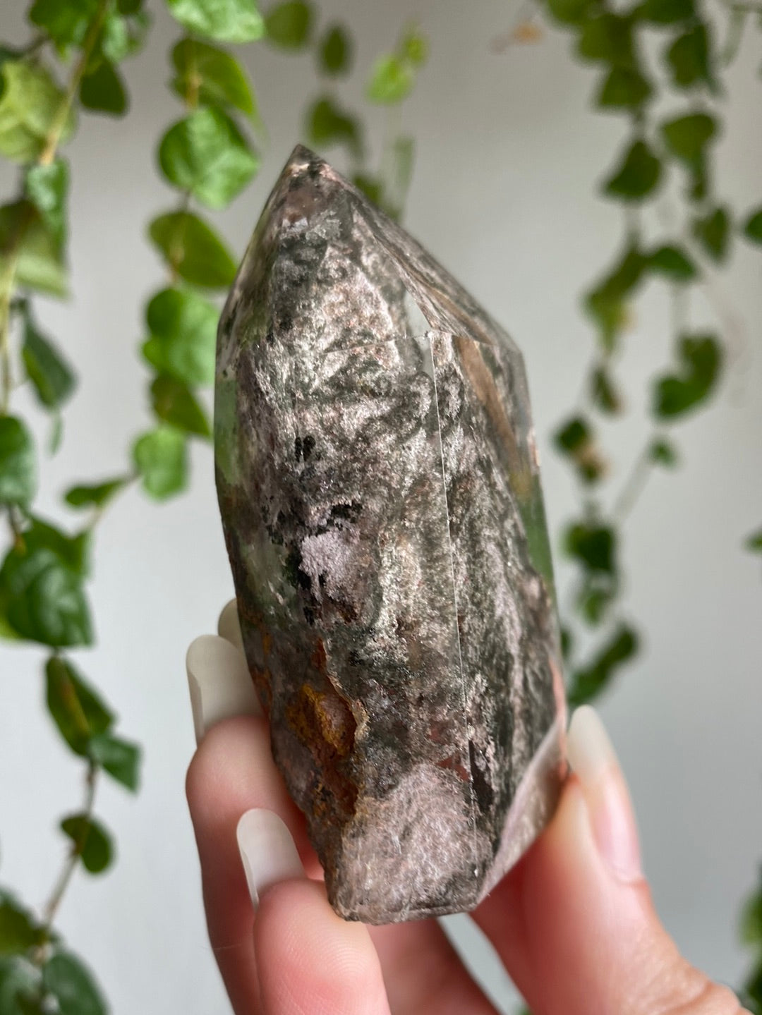 Detailed Garden Quartz Tower