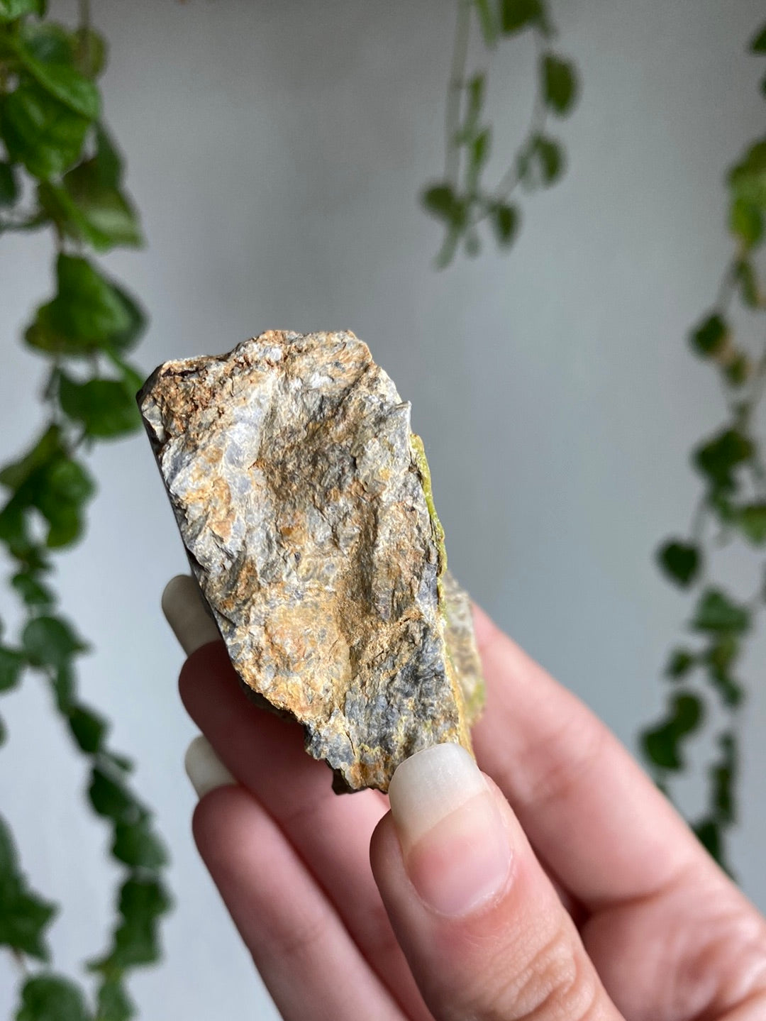 Epidot Raw Specimen
