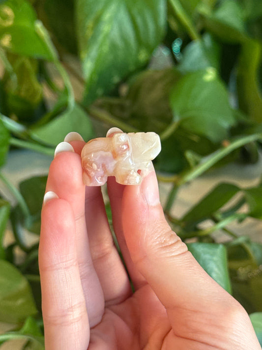 Flower Agate Mini Elephant Carving