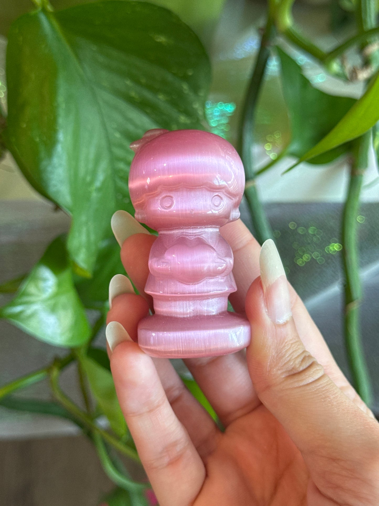 Pink Cats Eye Star Twins Carving