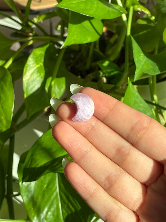 Kunzite Mini Moon Carving