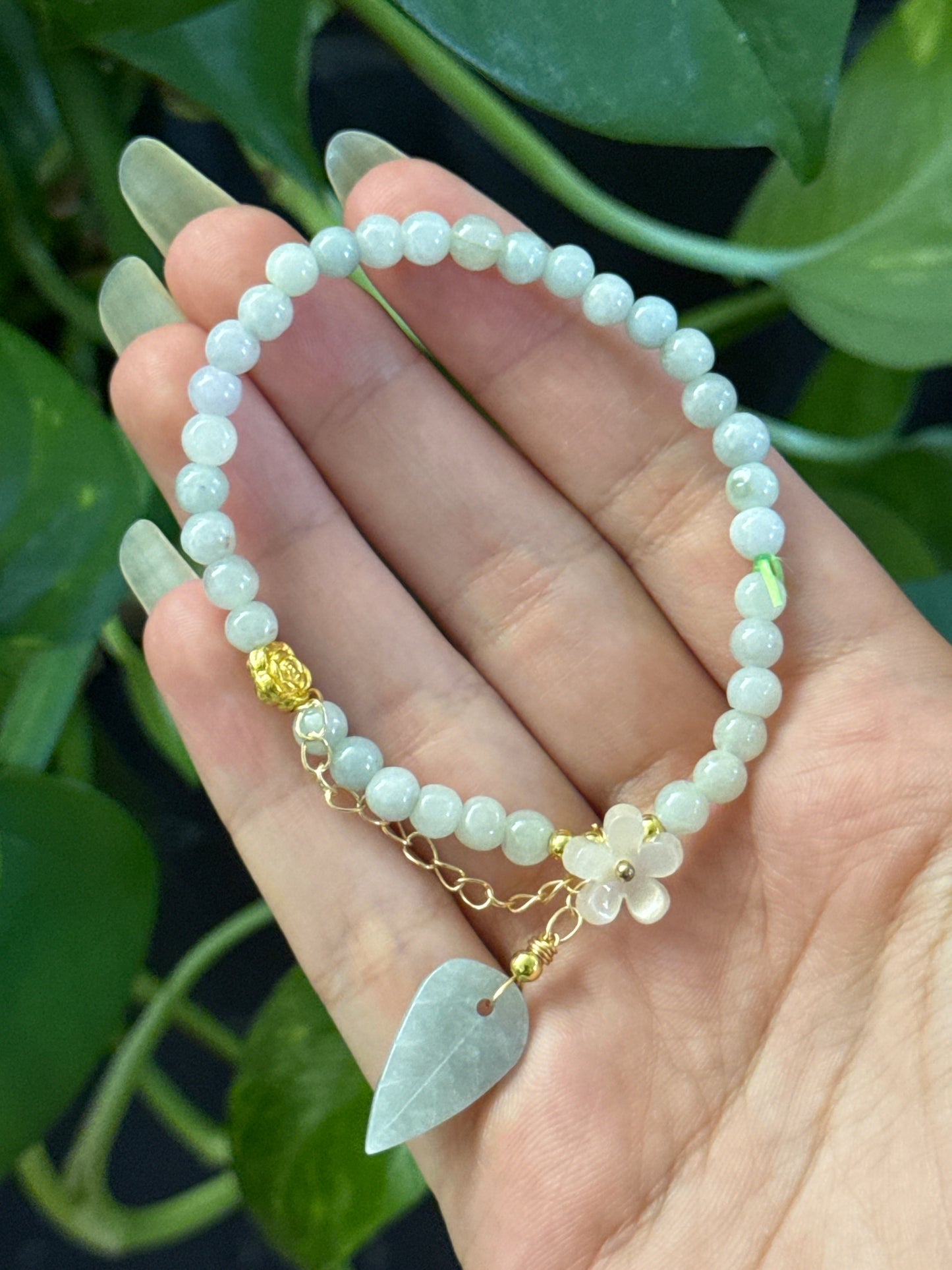 Light Jade Flower & Leaf Bracelet