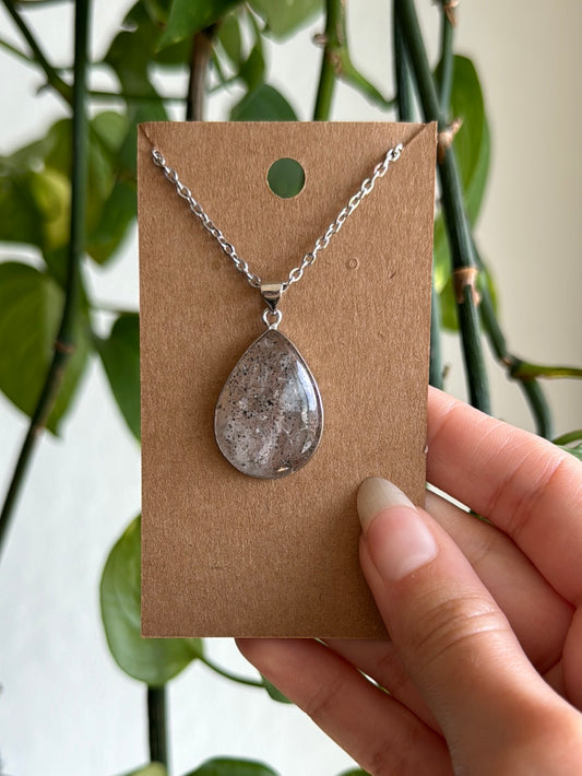 Inclusion Quartz Necklace