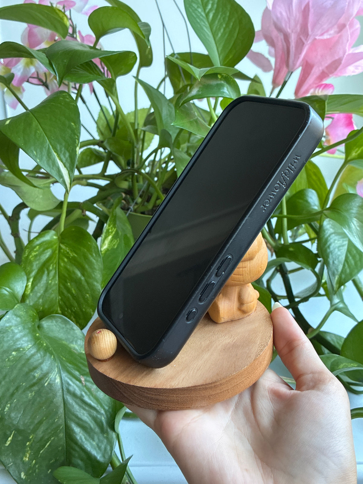 Hello Kitty Wood Phone Stand