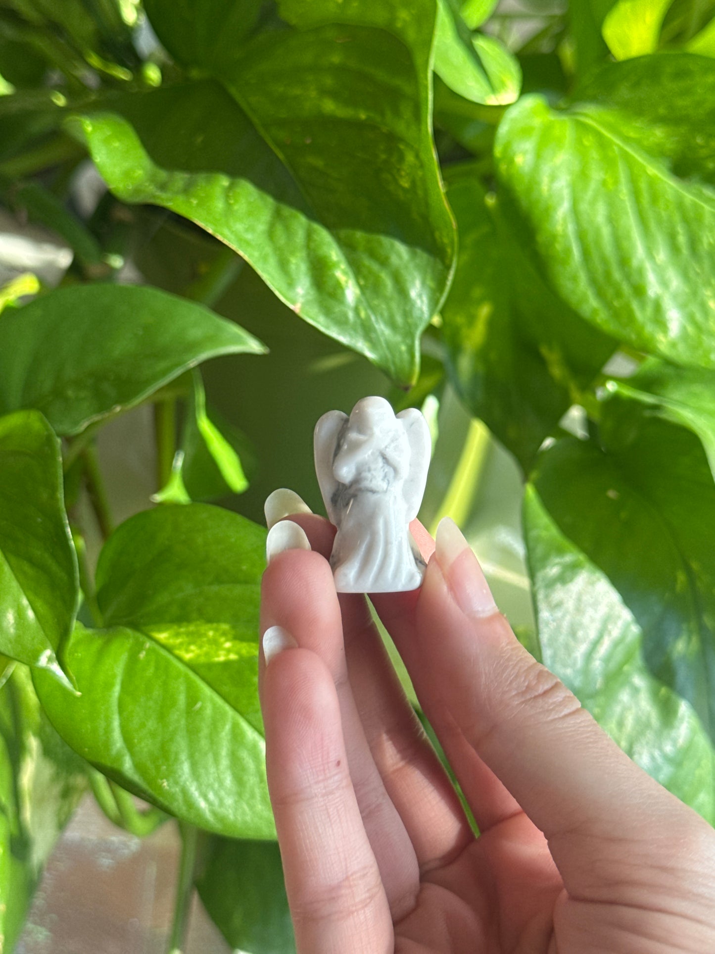 Howlite Angel