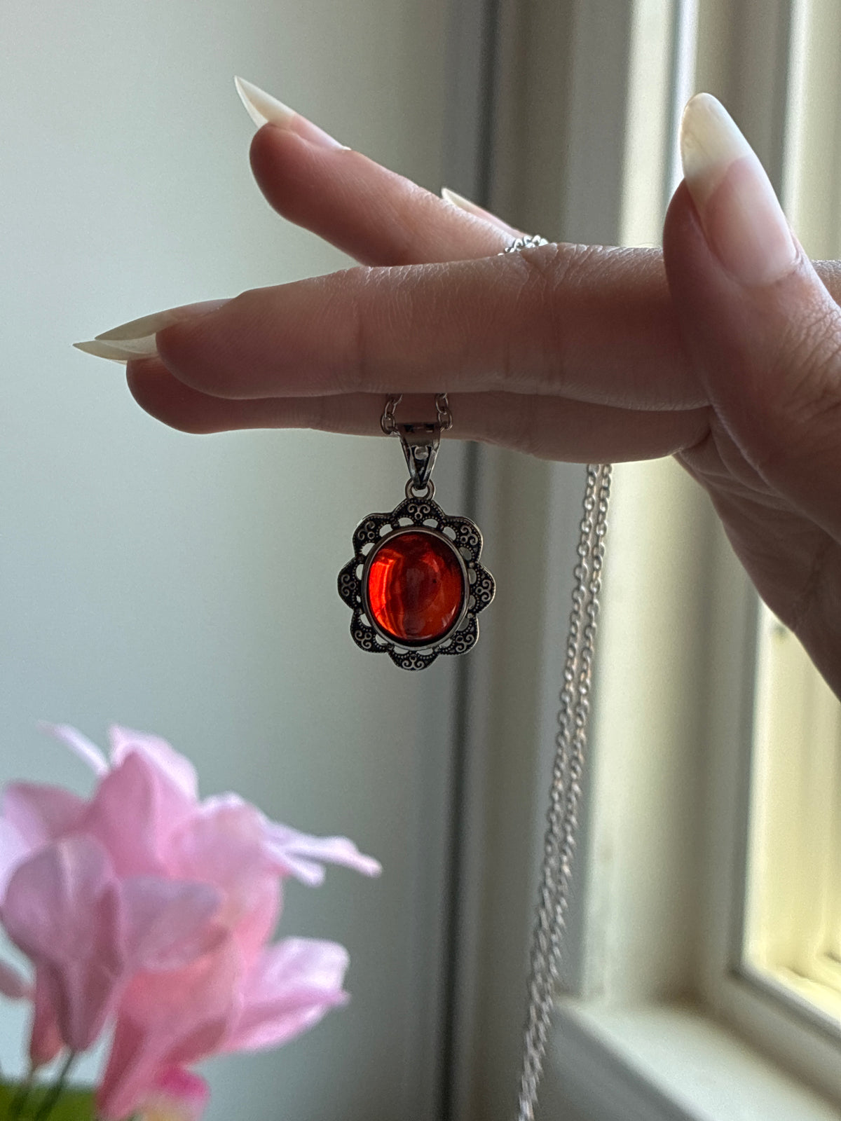 Red Amber Vintage Style Flower Necklace