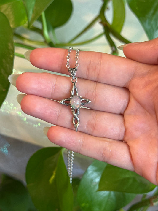 Flashy Ethiopian Opal 925 Sterling Silver Necklace