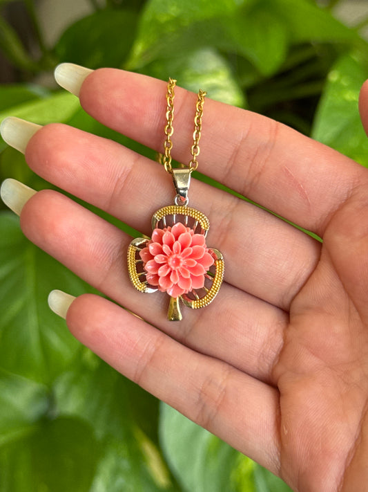 Pink Shell Flower Gold Necklace