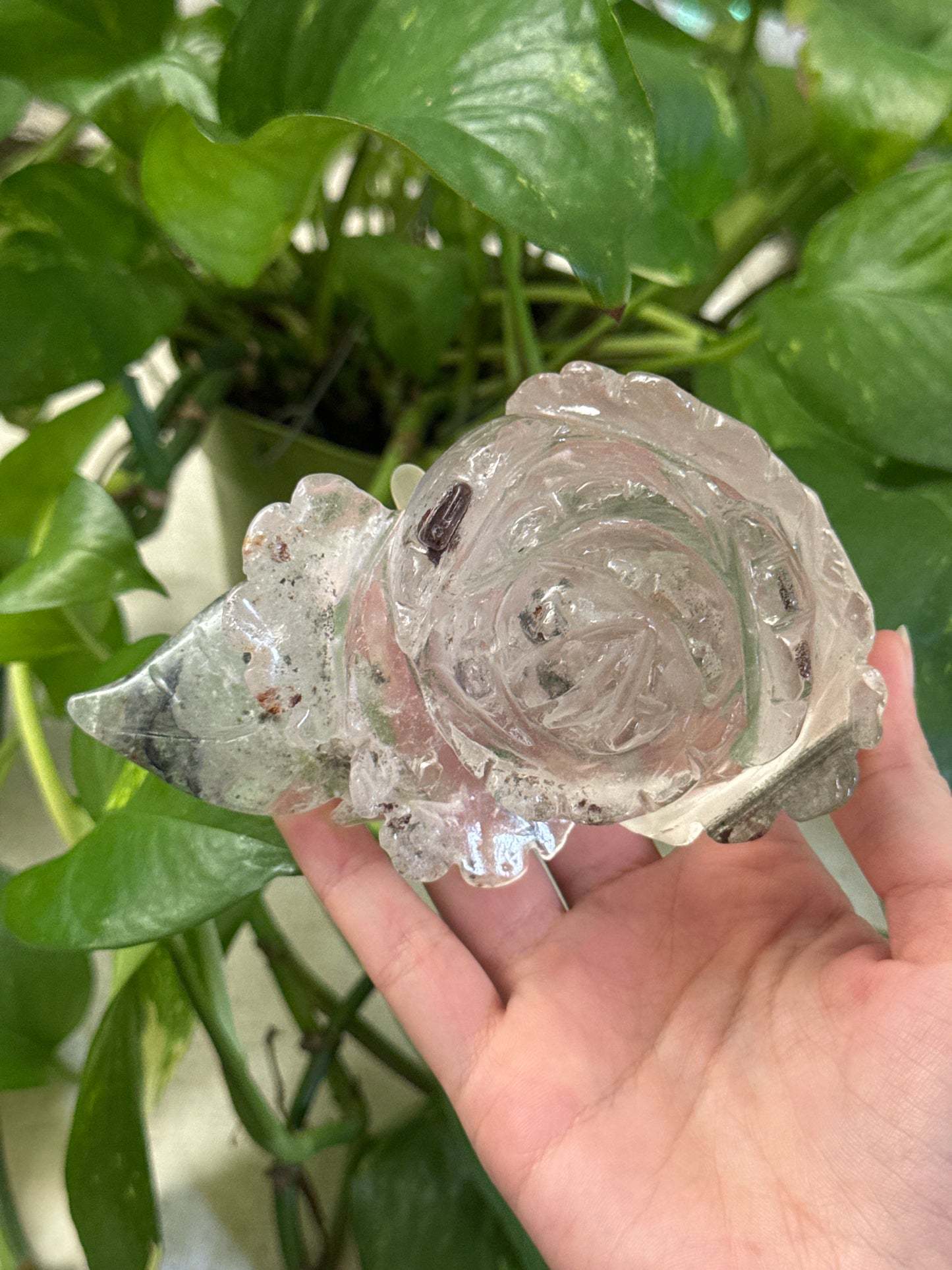Garden Quartz Flower Carving