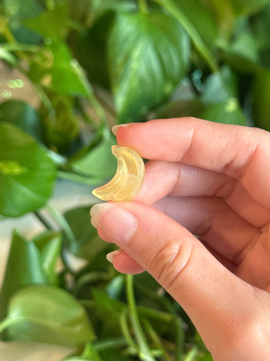 Yellow Fluorite Mini Banana Carving