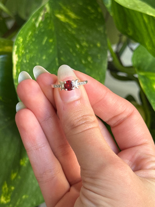 Garnet 925 Sterling Silver Ring Size 5