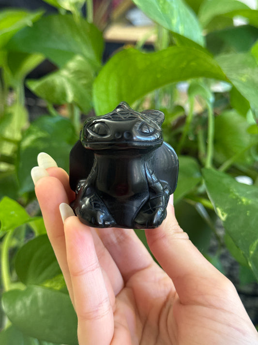 Obsidian Toothless Carving