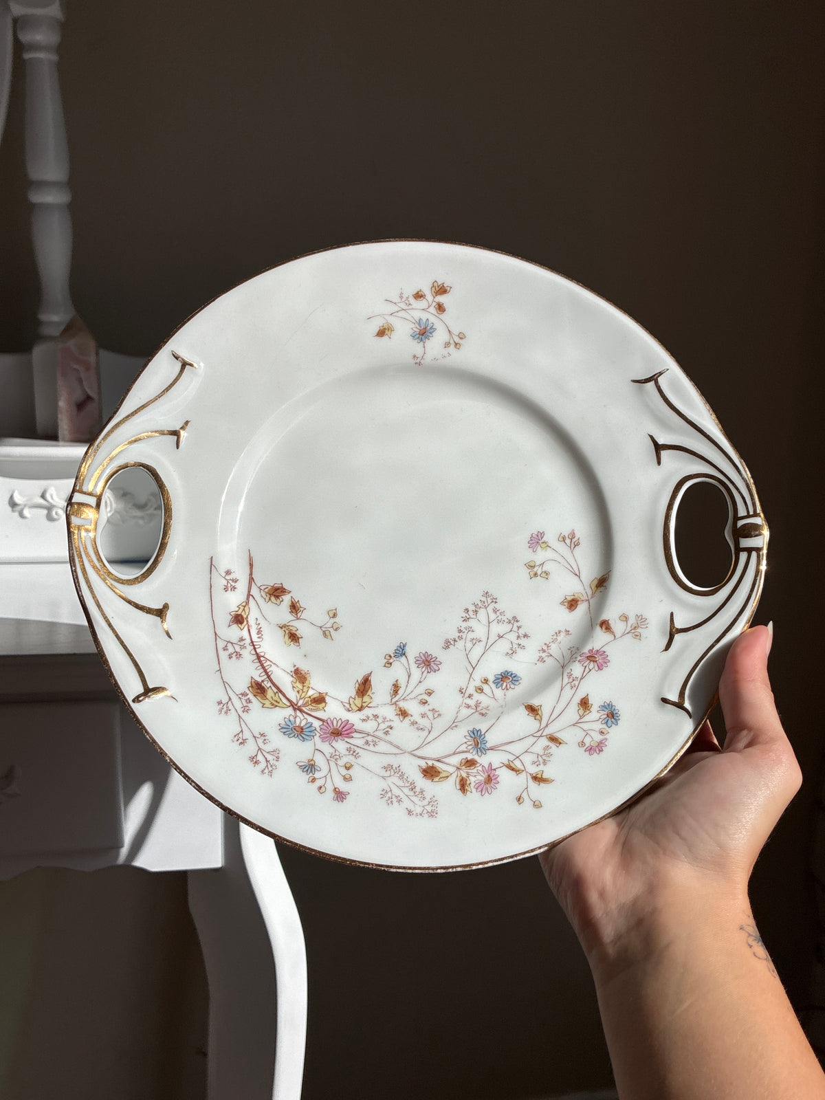 Large Pink and Blue Daisy Design Plate