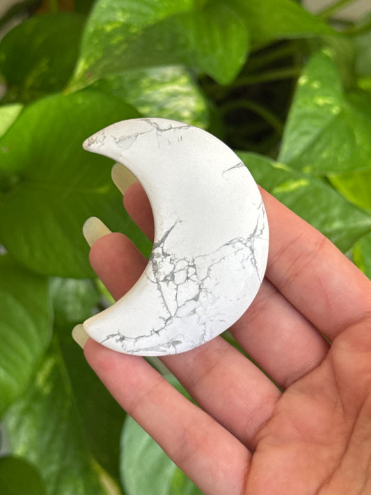 Howlite Moon