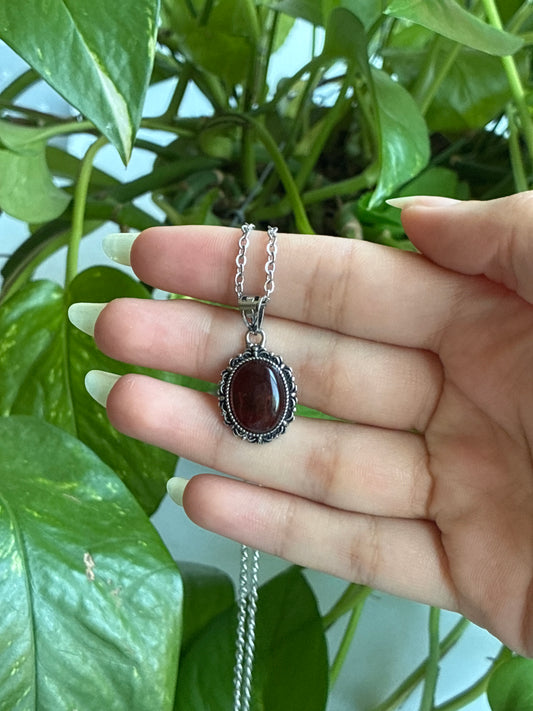 Red Amber Vintage Style Necklace