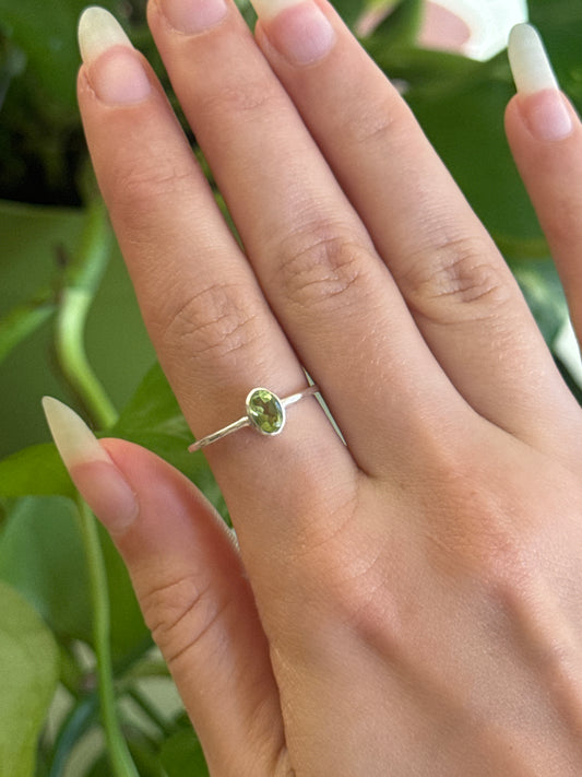 Peridot Oval Size 7.5 Ring