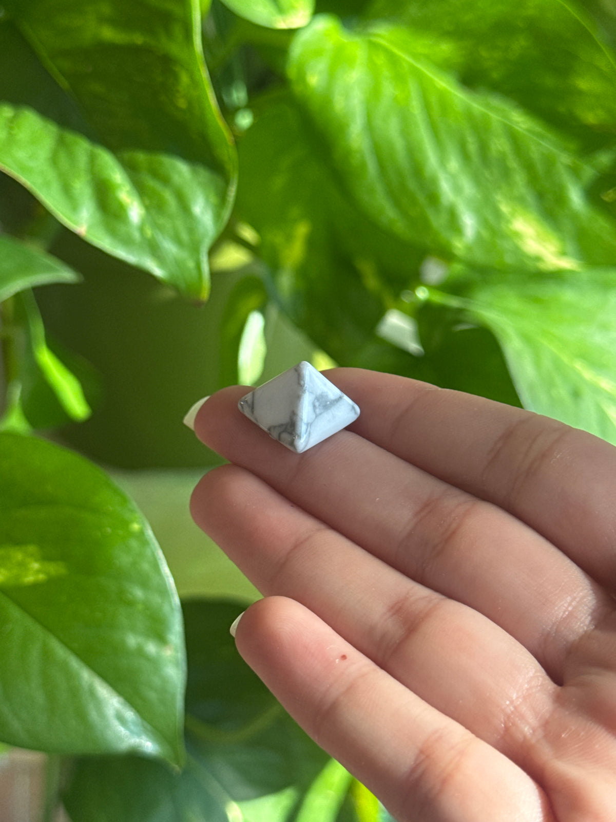 Howlite Mini Pyramid