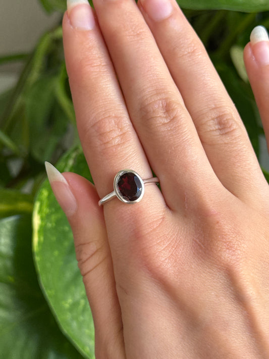 Garnet 925 Sterling Silver Ring Size 6