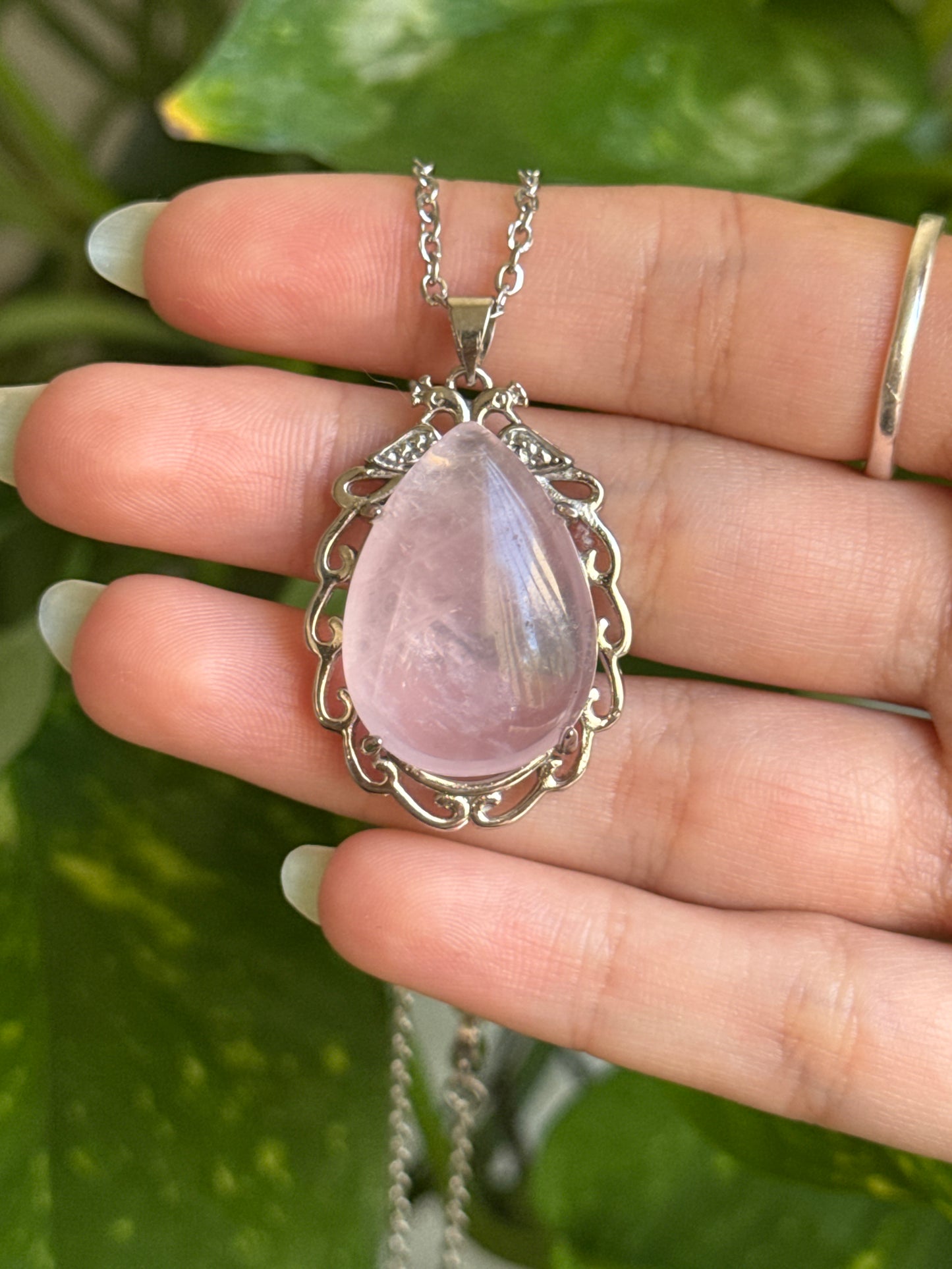 Gemmy Rose Quartz Necklace