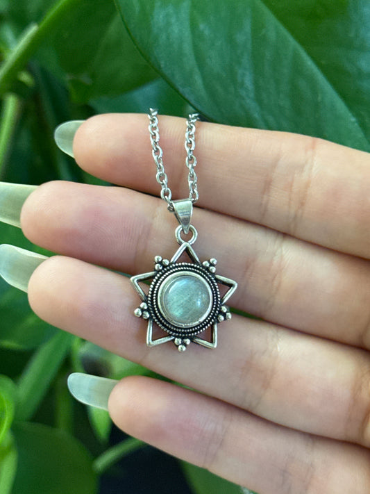 Star Labradorite Necklace