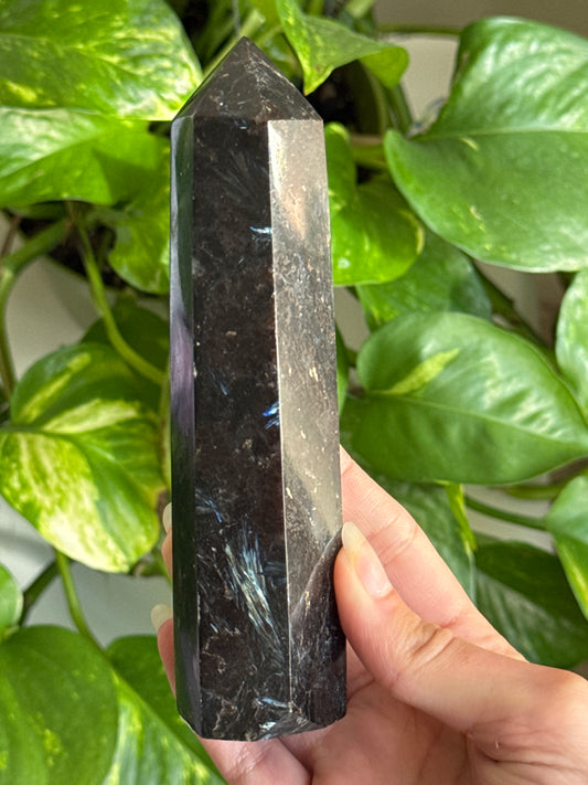 Astrophyllite “Firework” Tower