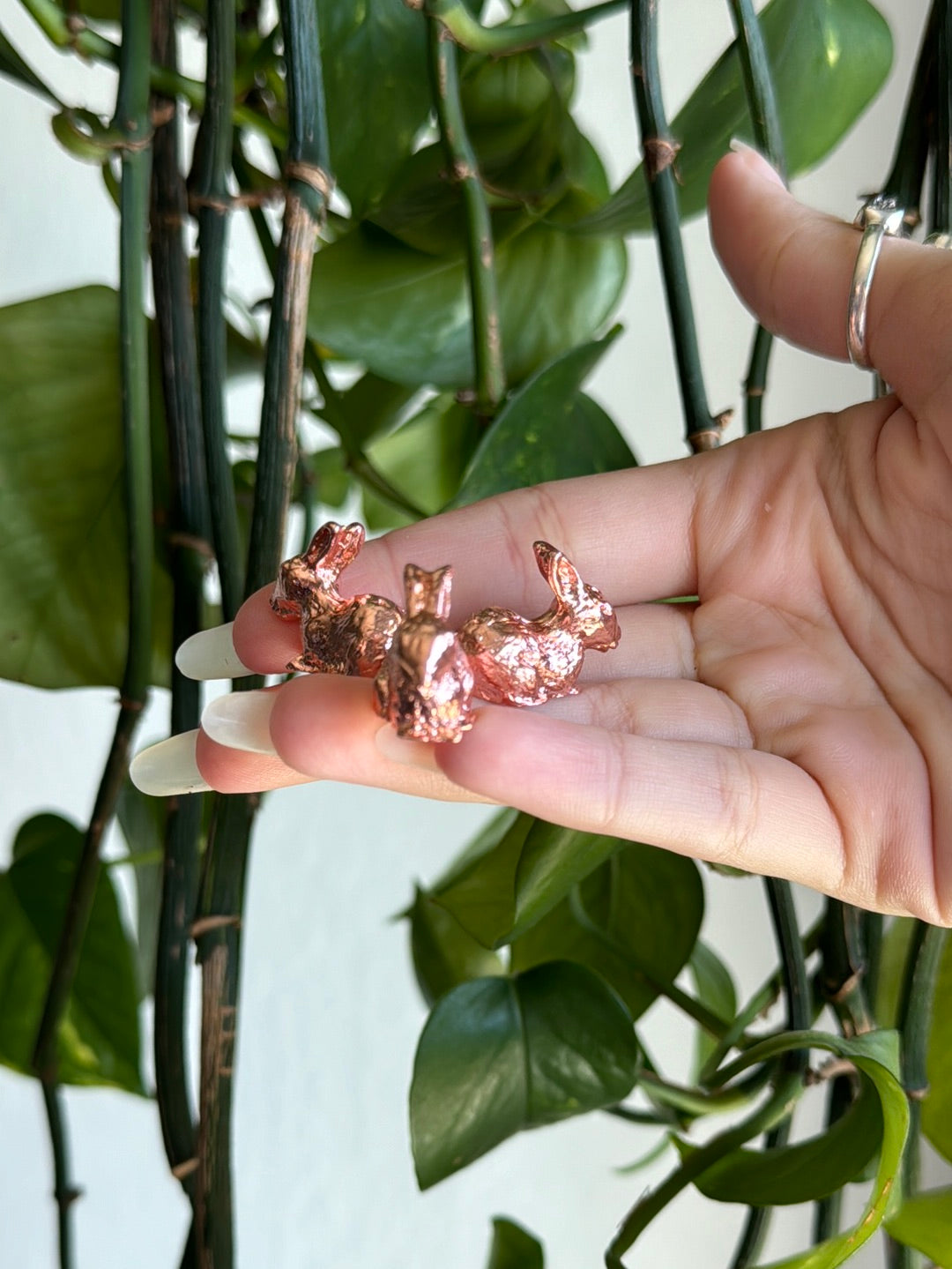 Bunny Rose Gold Sphere Stand