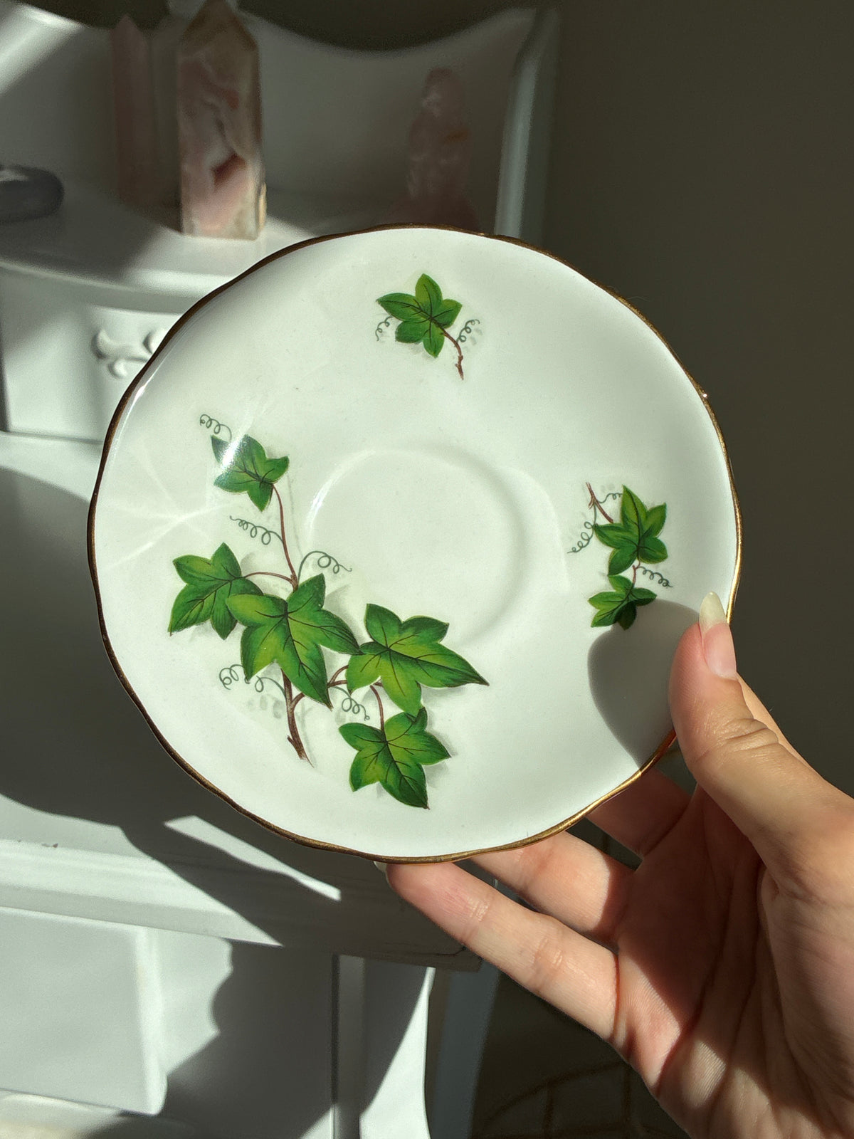 Vines of Ivy Tea Cup